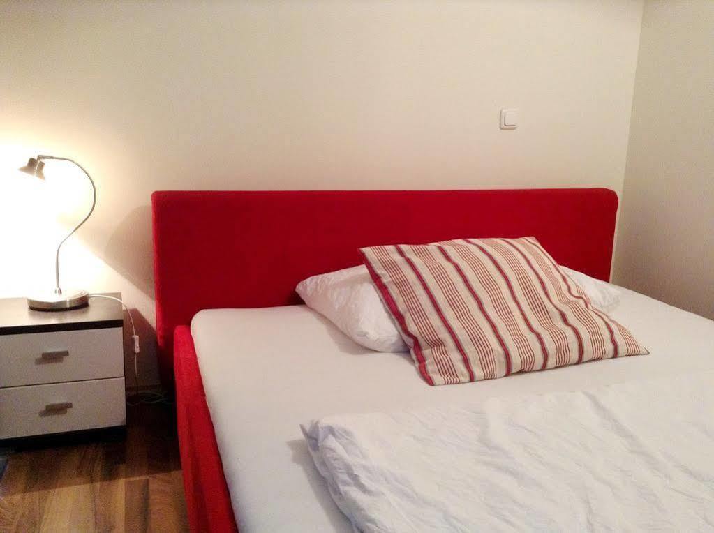 Hotel Turmfalke 24H Check In ลินซ์ ภายนอก รูปภาพ